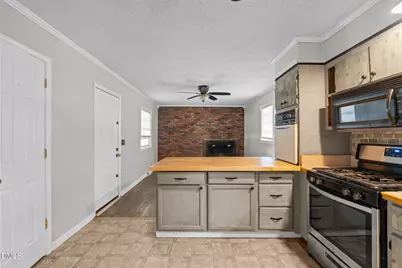 2934 Academy Street, Sanford, NC 27332 - Photo 4