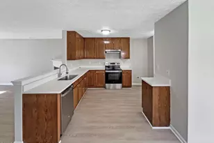 5713 Forest Point Rd, Raleigh, NC 27610 - Photo 2