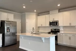 525 Hanover Shr Ln, Raleigh, NC 27610 - Photo 10