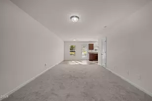 107 Deanne Ln, Coats, NC 27521 - Photo 4