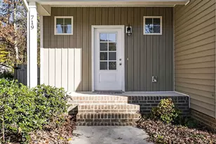 719 Wakeland Dr, Garner, NC 27529 - Photo 2