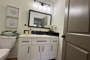 604 S Layton Ave, Dunn, NC 28334 - Photo 14