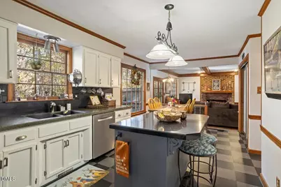 408 Amelia, Raleigh, NC 27615 - Photo 10