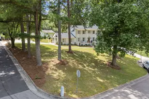508 Driewood Ct, Raleigh, NC 27609 - Photo 38