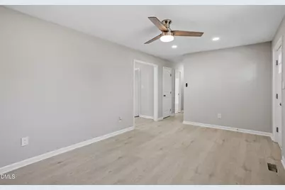 205 S Railroad Street, Elm City, NC 27822 - Photo 4