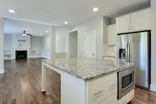 3320 Heathrowe Grove Ct, Fuquay Varina, NC 27526 - Photo 8