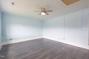 1917 Tucker St, Burlington, NC 27215 - Photo 20