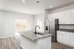 30 Neuse Hollow Ct, Clayton, NC 27527 - Photo 4