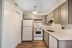 5804 Falls of Neuse Rd, Raleigh, NC 27609 - Photo 4