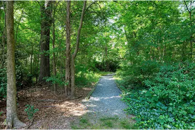 606 Oak Tree Drive, Chapel Hill, NC 27517 - Photo 34