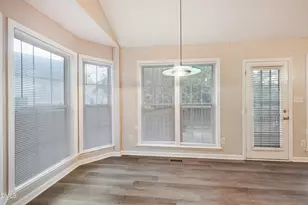 5424 Fieldcross Ct, Raleigh, NC 27610 - Photo 8