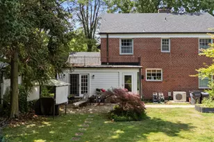 925 S Chestnut St, Henderson, NC 27536 - Photo 24