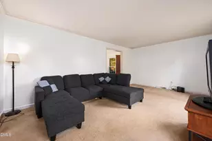 701 N Carr St, Mebane, NC 27302 - Photo 6