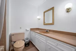 701 N Carr St, Mebane, NC 27302 - Photo 26