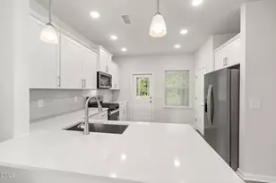 621 Wicklow Hall Dr, Fuquay Varina, NC 27526 - Photo 6