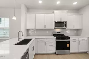 621 Wicklow Hall Dr, Fuquay Varina, NC 27526 - Photo 4