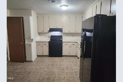 3304 Boulder Court, Raleigh, NC 27607 - Photo 2