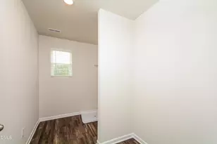 505 Turning Lk Dr, Zebulon, NC 27597 - Photo 10