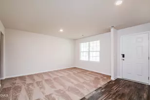 505 Turning Lk Dr, Zebulon, NC 27597 - Photo 2