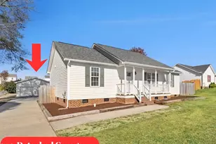 132 Yellow Stone Ln, Smithfield, NC 27577 - Photo 2