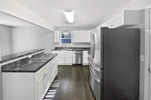 2734 Sunnybrook Dr, Sanford, NC 27330 - Photo 2