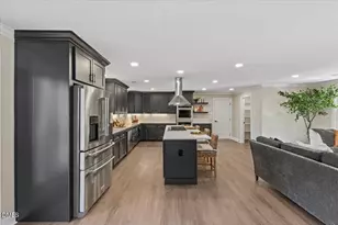 509 Oakland Dr, Raleigh, NC 27609 - Photo 10