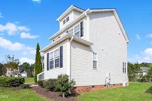 46 Herndon Ct, Clayton, NC 27520 - Photo 2