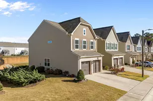 1113 Brightskies St, Morrisville, NC 27560 - Photo 2