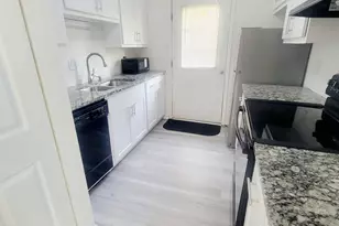 5817 Shady Grove Cir, Raleigh, NC 27609 - Photo 14