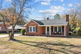 209 N Watauga Ave, Dunn, NC 28334 - Photo 2