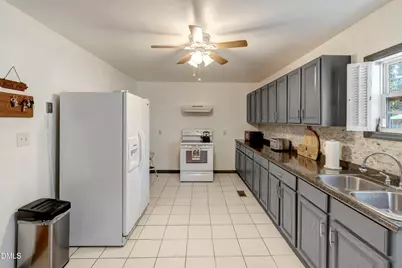 509 N Clark Street, Henderson, NC 27536 - Photo 12