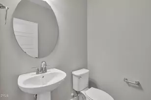 13 Blackthorn Ln, Durham, NC 27703 - Photo 8