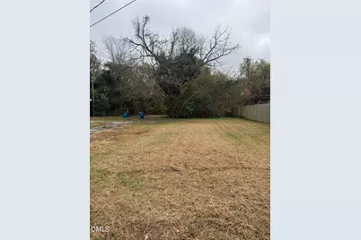 106 N Jackson Street, Dunn, NC 28334 - Photo 2