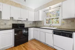 806 Oakley Ct, Cary, NC 27511 - Photo 16