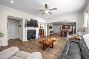 33 Village Walk Dr, Chapel Hill, NC 27517 - Photo 14