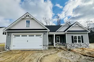 400 Creeks Edge Dr, Pikeville, NC 27863 - Photo 1