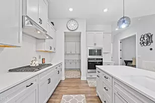 2017 Abbeyhill Dr, Raleigh, NC 27610 - Photo 8