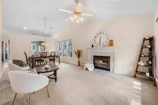 113 Breakers Pl, Cary, NC 27511 - Photo 6