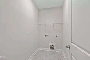 902 SW Maynard Rd, Cary, NC 27511 - Photo 16