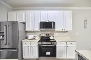 8441 Lunar Stone Pl, Raleigh, NC 27613 - Photo 16
