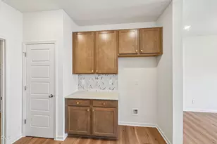 519 Sunset Lk Dr, Durham, NC 27703 - Photo 14