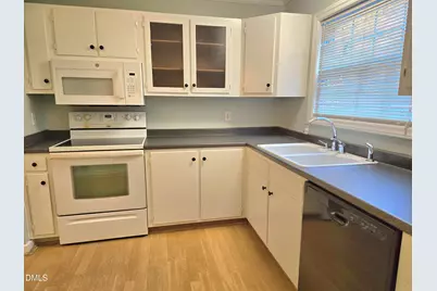 9 Willow Bridge Drive, Durham, NC 27707 - Photo 2