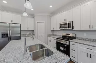 608 S Goldsboro St, Fremont, NC 27830 - Photo 12
