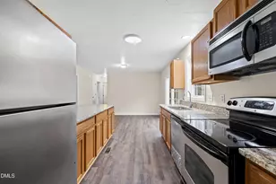 203 Clearwater Dr, Smithfield, NC 27577 - Photo 8