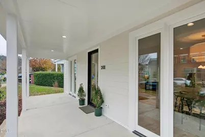 201 E Winmore Avenue, Chapel Hill, NC 27516 - Photo 6