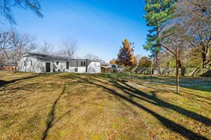 300 E Vance St, Zebulon, NC 27597 - Photo 24