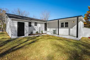 300 E Vance St, Zebulon, NC 27597 - Photo 26