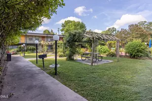 807 W Trinity Ave, Durham, NC 27701 - Photo 26