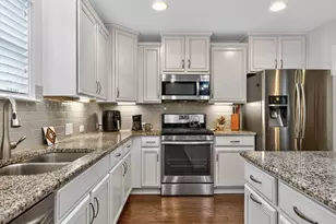 107 Thornbury St, Clayton, NC 27527 - Photo 14