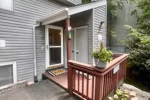 1040 Sugar Mountain Dr, Sugar Mountain, NC 28604 - Photo 2